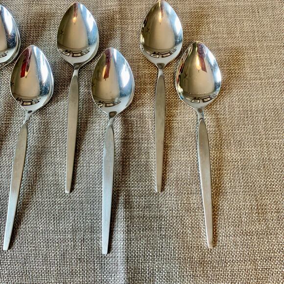 Oneida Community Stainless Older Satinique 8 Oval Soup Spoons Betty Crocker MCM - Picture 3 of 6